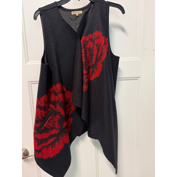 Democracy Jackets & Blazers - Democracy Charcoal Gray & Red Floral Waterfall Vest – Sleeveless Draped Asymmetr
